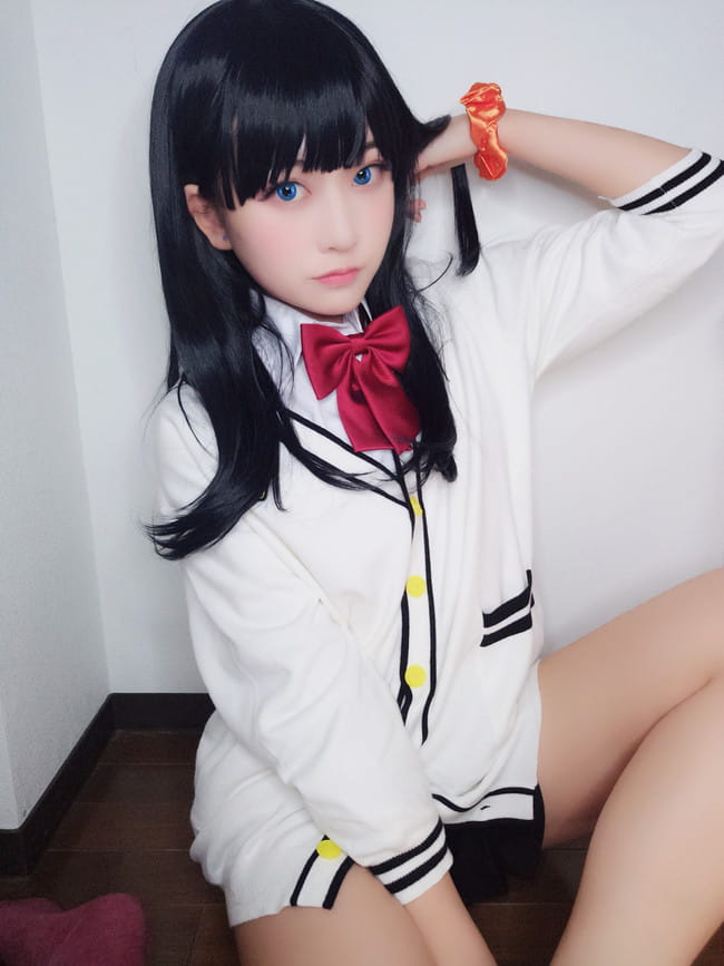 我永远喜欢宝多六花的肉腿～