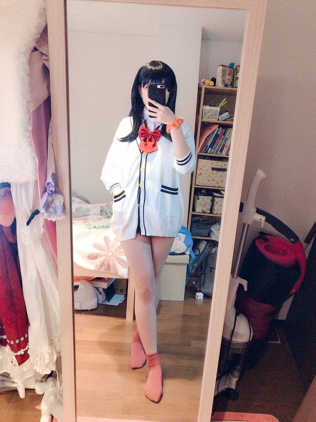 我永远喜欢宝多六花的肉腿～