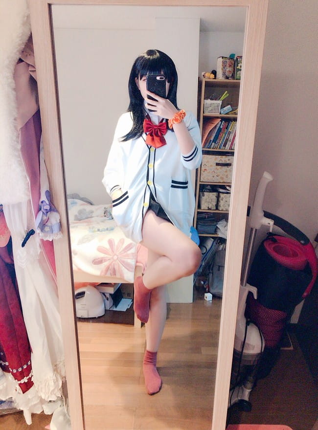 我永远喜欢宝多六花的肉腿～