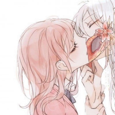 你在看我，我就亲你。动漫情头