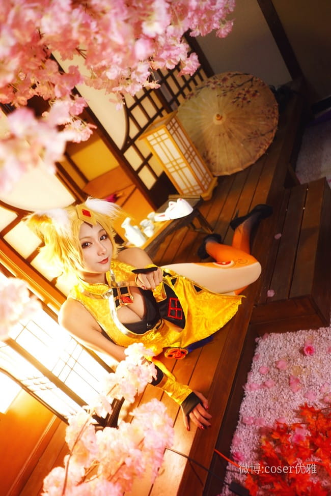 来陪妲己玩耍吧~ cosplay