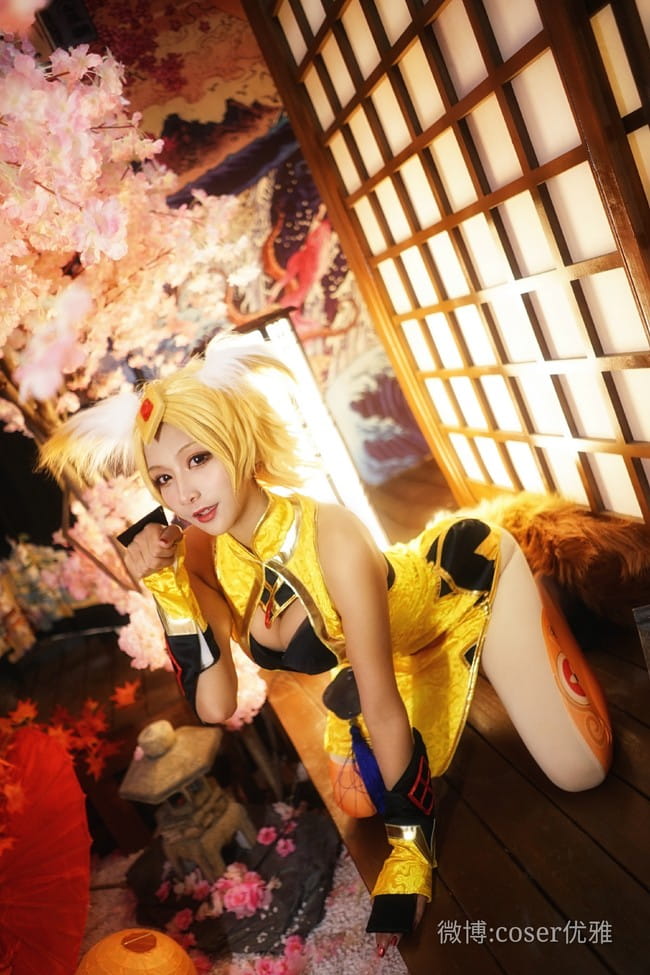 来陪妲己玩耍吧~ cosplay