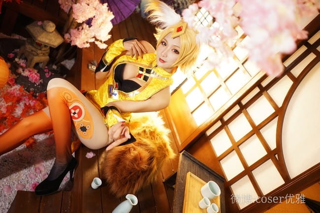 来陪妲己玩耍吧~ cosplay