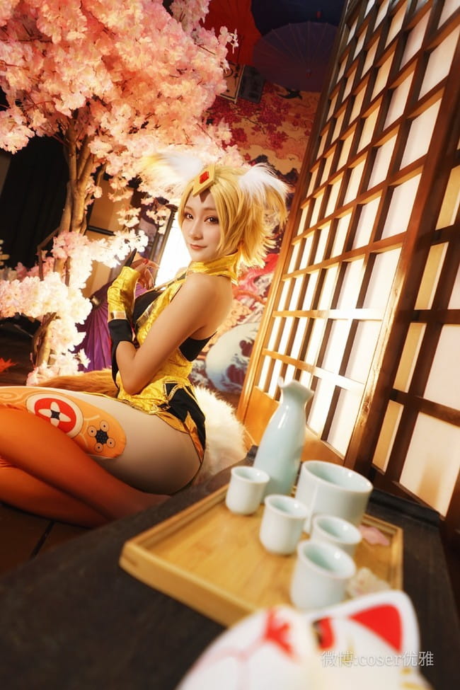 来陪妲己玩耍吧~ cosplay