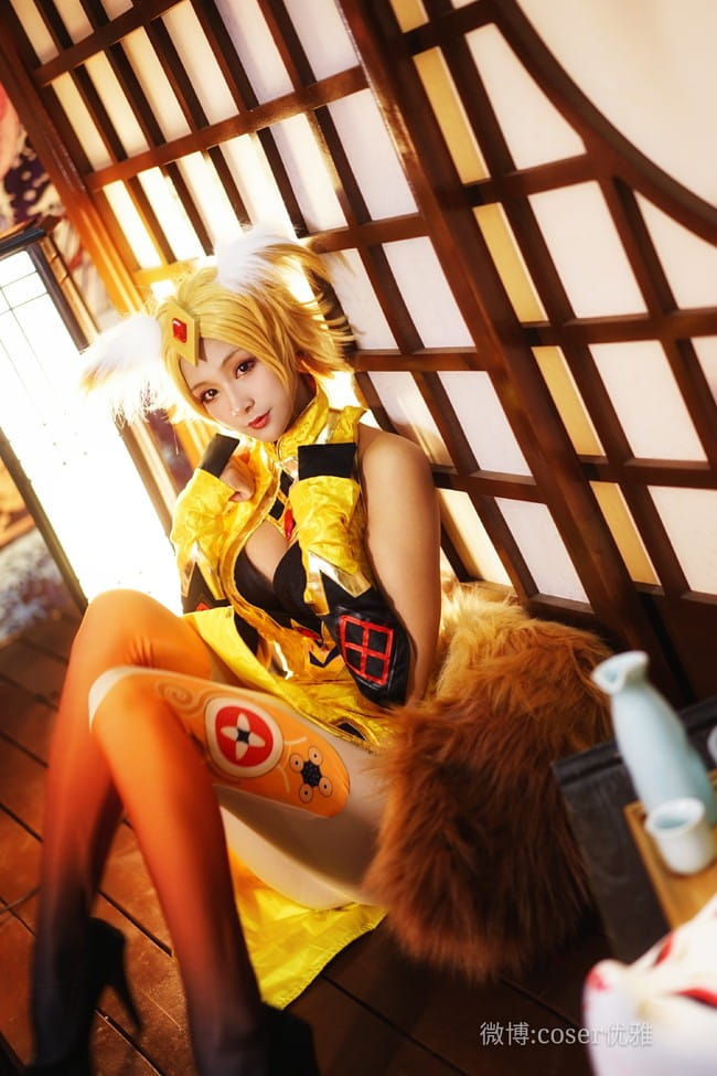 来陪妲己玩耍吧~ cosplay