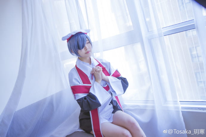 黑执事夏尔cosplay