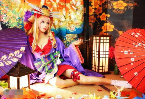 国产cos 柳荚小米演绎和服雪莉露