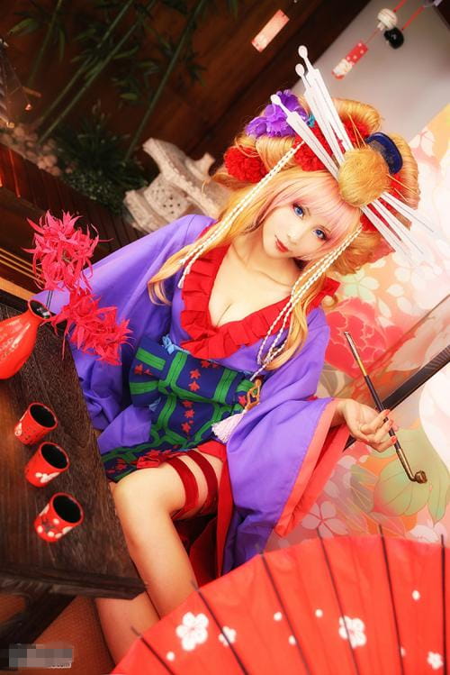 国产cos 柳荚小米演绎和服雪莉露