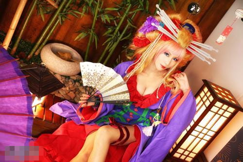 国产cos 柳荚小米演绎和服雪莉露